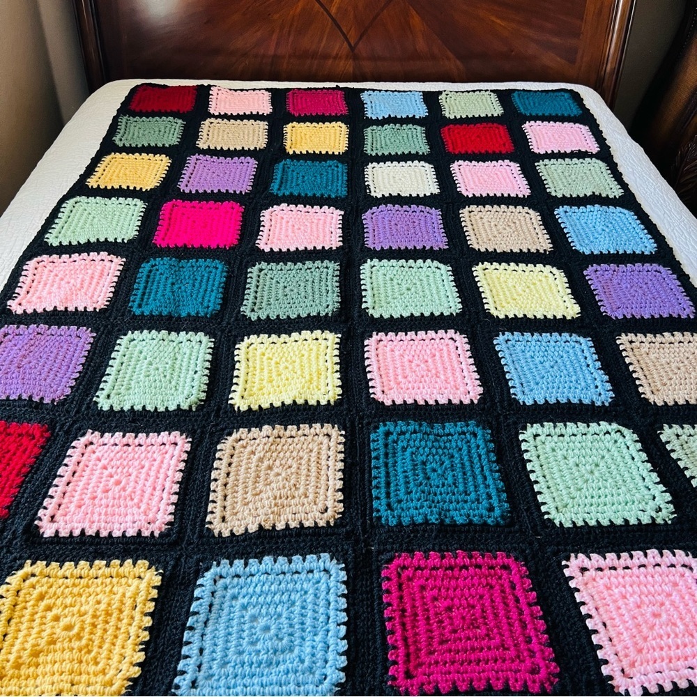 Vintage Style New Patchwork Crochet Blanket, Traditional Granny Square Design